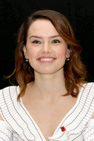 Daisy Ridley t-shirt #2843308