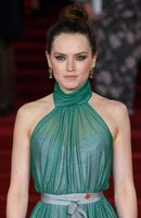 Daisy Ridley Longsleeve T-shirt #2843383