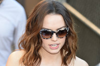 Daisy Ridley Longsleeve T-shirt #2903530