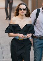 Daisy Ridley Longsleeve T-shirt #2903566