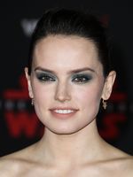 Daisy Ridley Longsleeve T-shirt #2937729