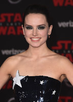 Daisy Ridley Longsleeve T-shirt #2938488