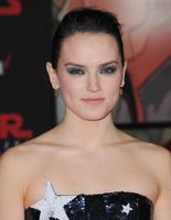 Daisy Ridley Longsleeve T-shirt #2938675