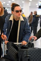 Daisy Ridley Longsleeve T-shirt #2938714