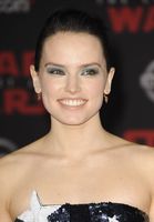 Daisy Ridley Longsleeve T-shirt #2938753