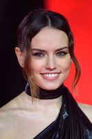 Daisy Ridley longsleeve t-shirt #2938787