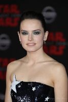 Daisy Ridley Sweatshirt #2938940
