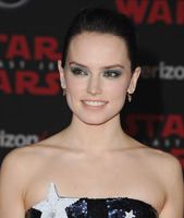 Daisy Ridley longsleeve t-shirt #2938971