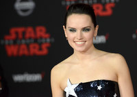 Daisy Ridley Longsleeve T-shirt #2938974