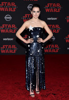Daisy Ridley Longsleeve T-shirt #2939076