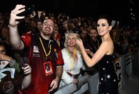 Daisy Ridley Longsleeve T-shirt #2939137