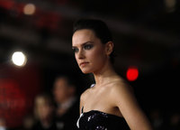 Daisy Ridley Longsleeve T-shirt #2939168