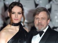 Daisy Ridley Sweatshirt #2939343