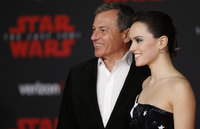Daisy Ridley Longsleeve T-shirt #2939410