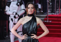 Daisy Ridley Longsleeve T-shirt #2939412