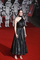Daisy Ridley Longsleeve T-shirt #2939415
