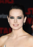 Daisy Ridley Longsleeve T-shirt #2939522