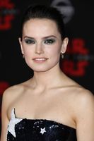 Daisy Ridley Longsleeve T-shirt #2939671