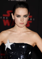 Daisy Ridley Longsleeve T-shirt #2939686