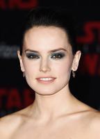 Daisy Ridley Longsleeve T-shirt #2939711