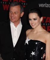 Daisy Ridley Longsleeve T-shirt #2939755