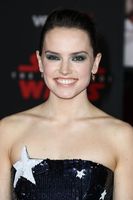 Daisy Ridley Sweatshirt #2939757