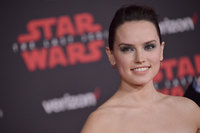 Daisy Ridley Longsleeve T-shirt #2939767