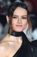 Daisy Ridley Longsleeve T-shirt #2989662