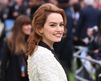 Daisy Ridley Longsleeve T-shirt #3167865