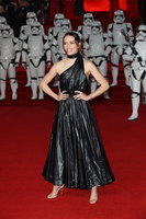 Daisy Ridley Longsleeve T-shirt #3194273