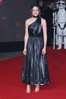 Daisy Ridley Longsleeve T-shirt #3194494