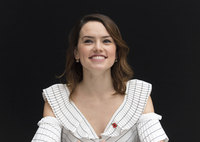 Daisy Ridley Longsleeve T-shirt #3224230