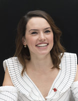 Daisy Ridley Longsleeve T-shirt #3224242