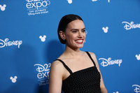 Daisy Ridley t-shirt #3850040