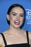 Daisy Ridley t-shirt #3850048