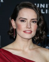 Daisy Ridley t-shirt #3910976