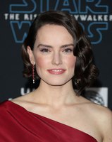 Daisy Ridley Sweatshirt #3911051