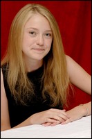 Dakota Fanning tote bag #G570563