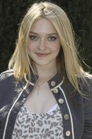 Dakota Fanning Sweatshirt #2246010