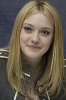 Dakota Fanning tote bag #G582482