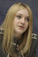 Dakota Fanning Sweatshirt #2246033