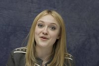 Dakota Fanning t-shirt #2246037