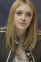 Dakota Fanning Sweatshirt #2246039