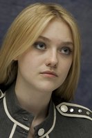 Dakota Fanning hoodie #2246040