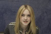 Dakota Fanning mug #G582502