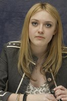 Dakota Fanning mug #G582505
