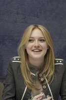 Dakota Fanning tote bag #G582510