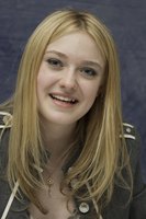 Dakota Fanning Tank Top #2246070