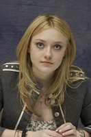 Dakota Fanning Sweatshirt #2246080
