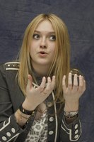 Dakota Fanning Tank Top #2246084